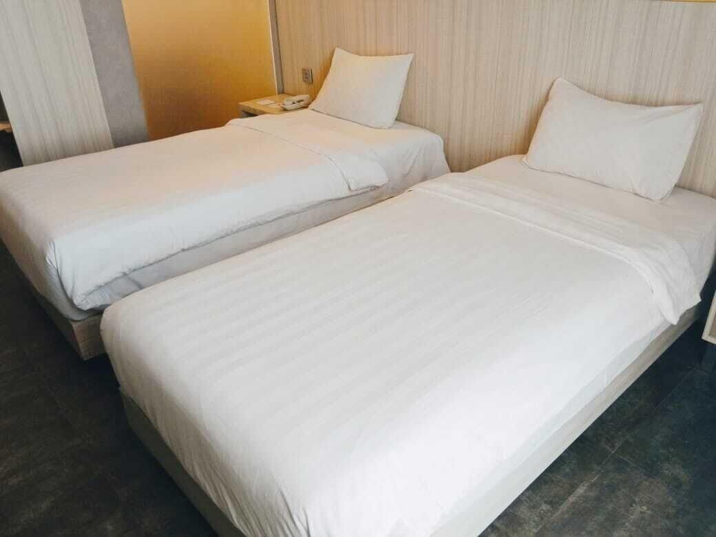 Grand Kolopaking Hotel Kebumen Esterno foto