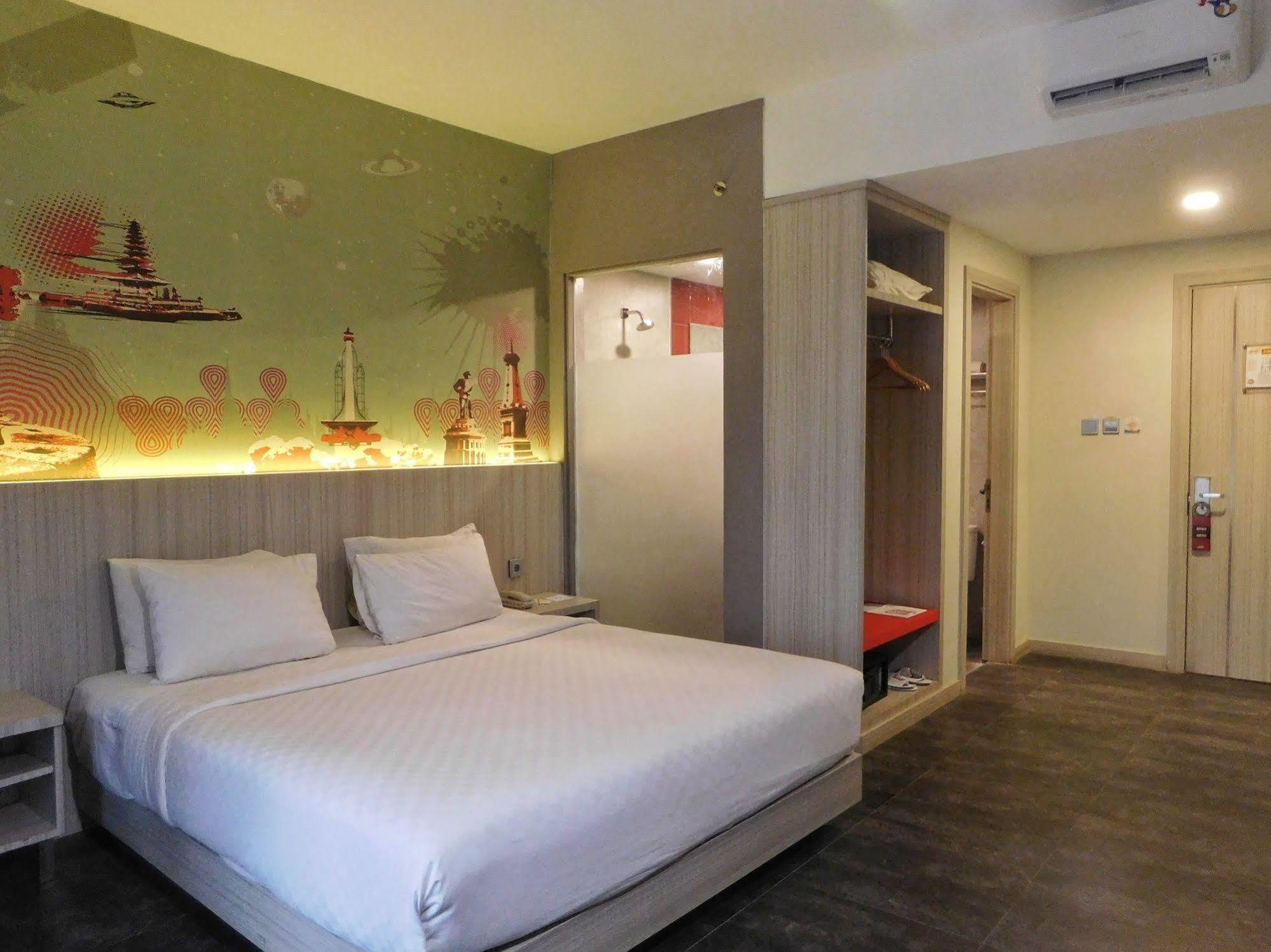 Grand Kolopaking Hotel Kebumen Esterno foto